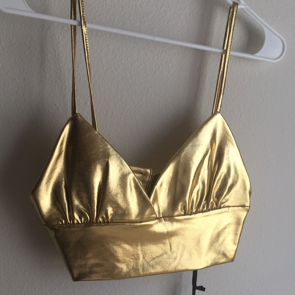 gold metallic crop top